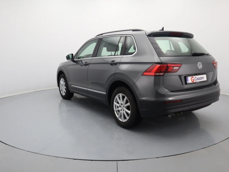 VW Tiguan 2.0 TDI 4MOTION, снимка 9 - Автомобили и джипове - 47543013