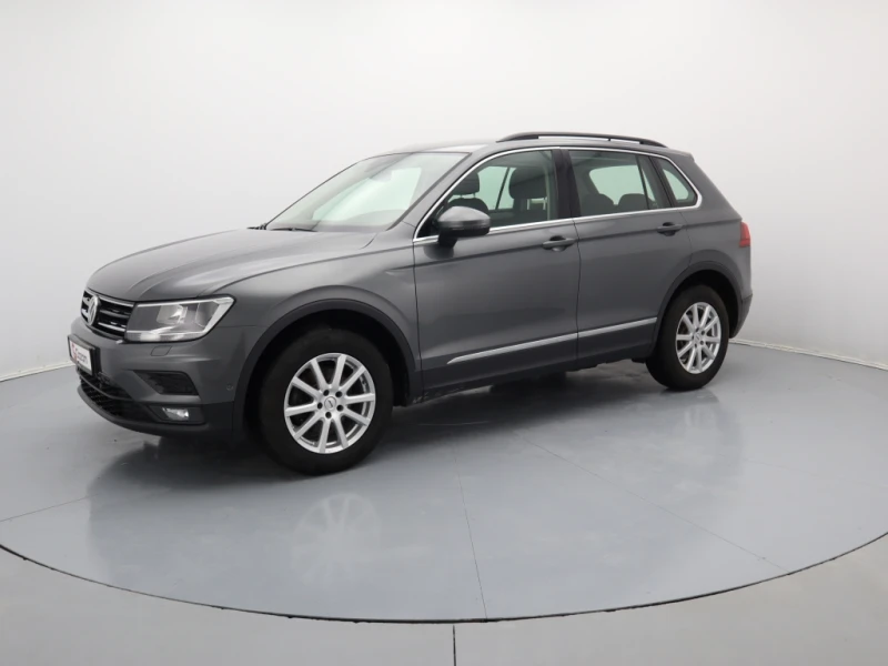 VW Tiguan 2.0 TDI 4MOTION, снимка 4 - Автомобили и джипове - 47543013