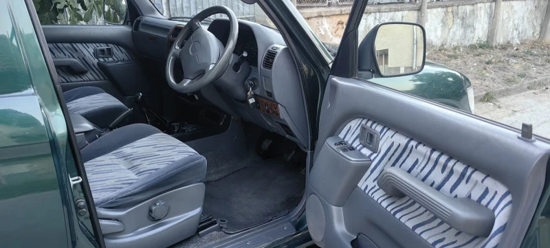 Toyota Land cruiser, снимка 6 - Автомобили и джипове - 48677513