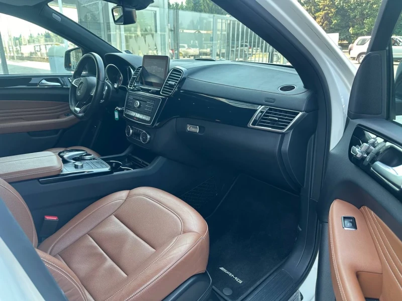 Mercedes-Benz GLE 43 AMG ОБДУХВАНЕ* РЕАЛНИ КМ* Exclusive 360* Distronic, снимка 11 - Автомобили и джипове - 50850639