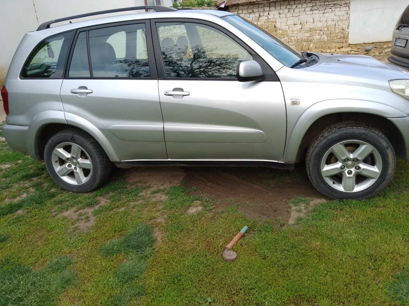 Toyota Rav4, снимка 2 - Автомобили и джипове - 52352805