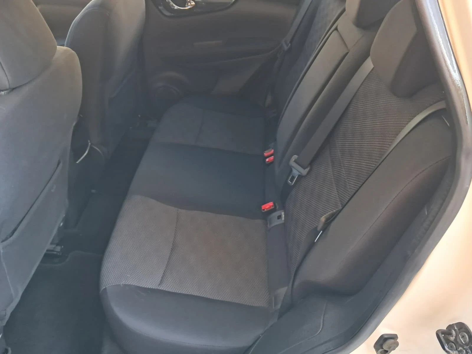 Nissan Qashqai 1.6 dCi 4WD Black Edition (96 kw) EURO 6B - изображение 8