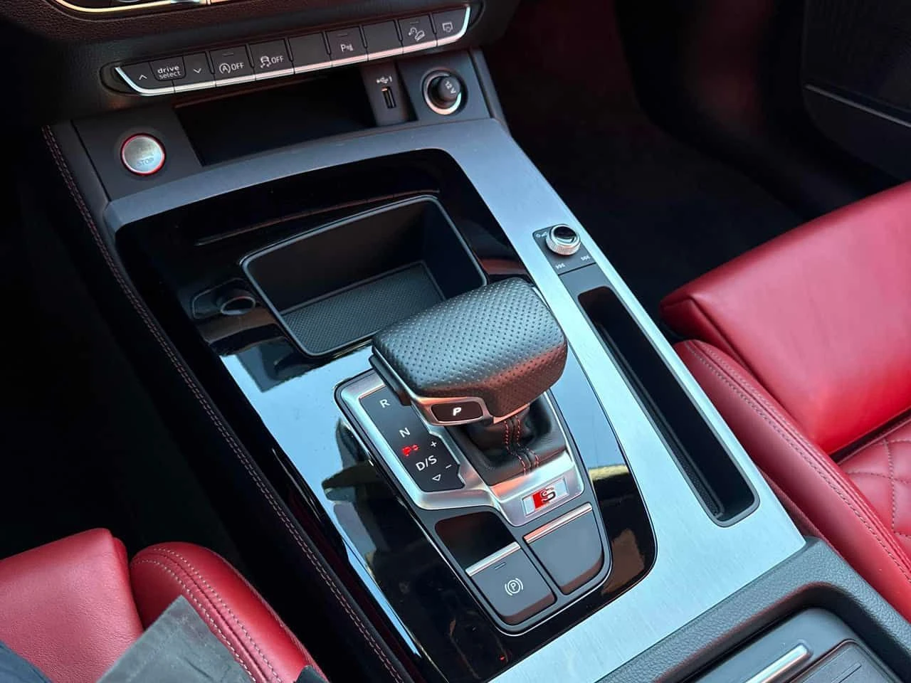 Audi SQ5 * Technik * CARFAX * 360 * DIS * MATRIX * B&O | Mobile.bg � ����������� 10