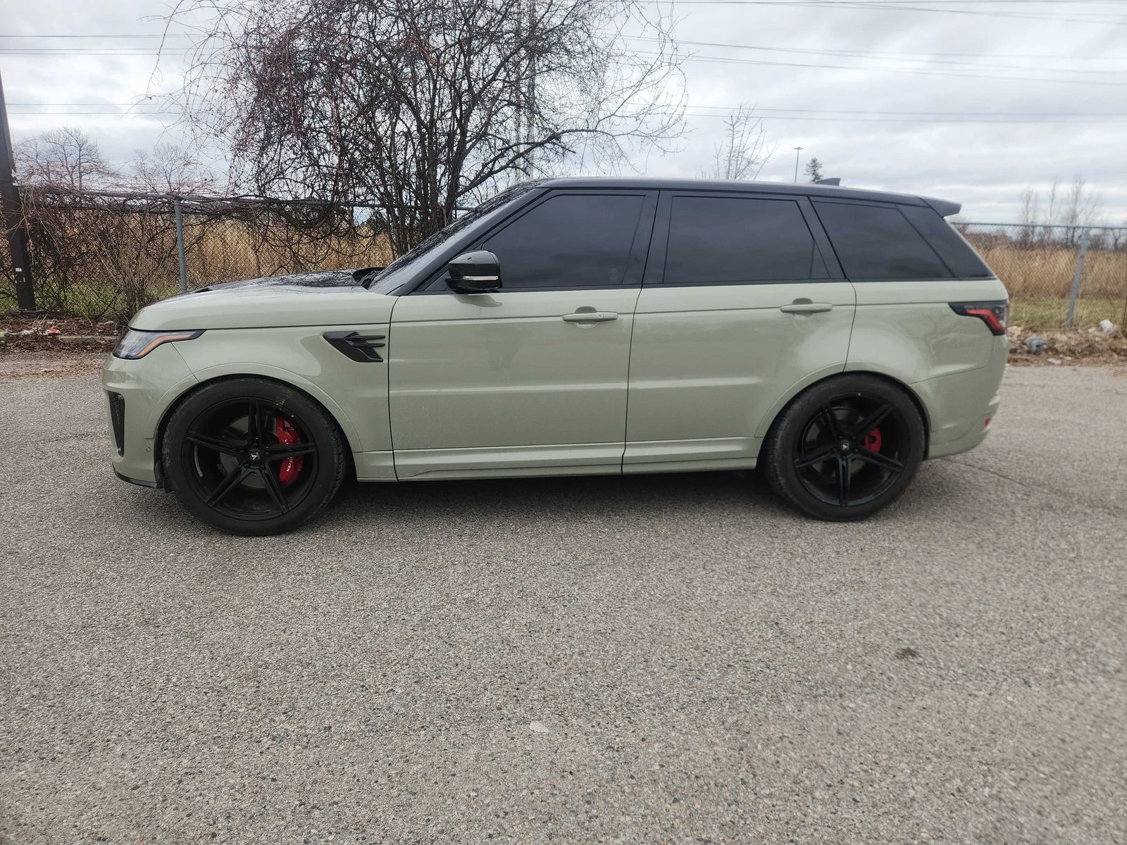 Land Rover Range rover SVR РЕГИСТРАЦИЯ & ОБСЛУЖВАНЕ, снимка 3 - Автомобили и джипове - 54112952