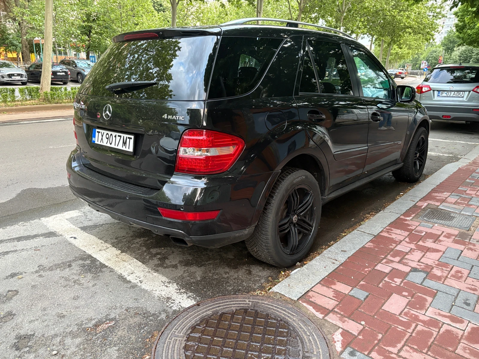 Mercedes-Benz ML 320 Premium, снимка 2 - Автомобили и джипове - 54678590