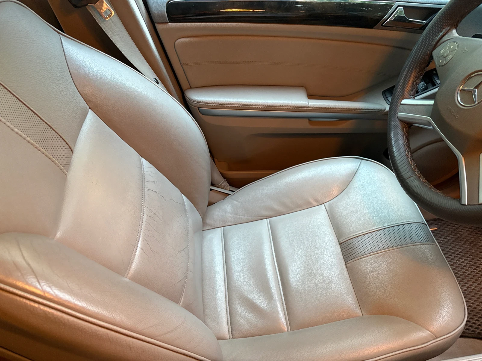 Mercedes-Benz ML 320 Premium, снимка 5 - Автомобили и джипове - 54678590