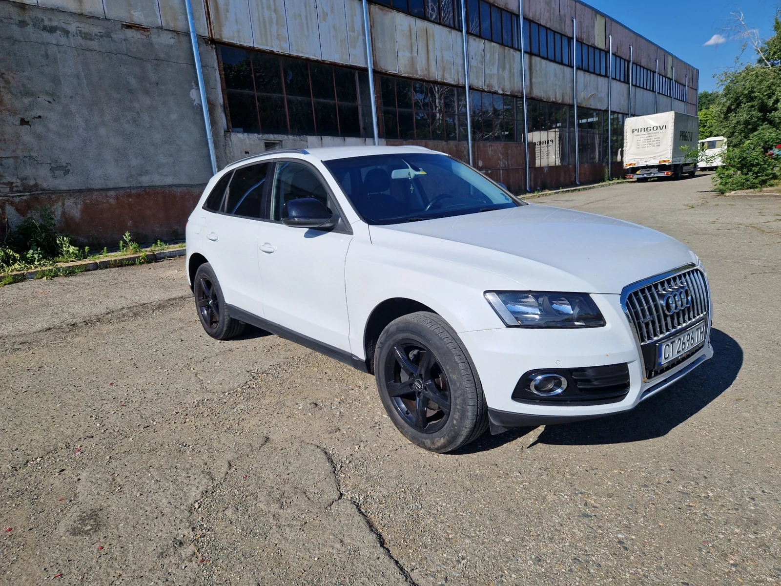 Audi Q5 2.0 177 к.с, снимка 2 - Автомобили и джипове - 54857076