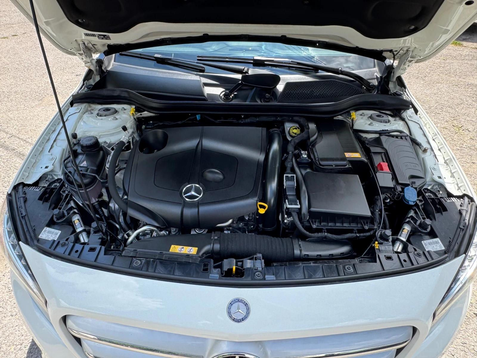 Mercedes-Benz GLA 200 Full Ekstri !!! AMG!! Real km.!, снимка 17 - Автомобили и джипове - 55397635