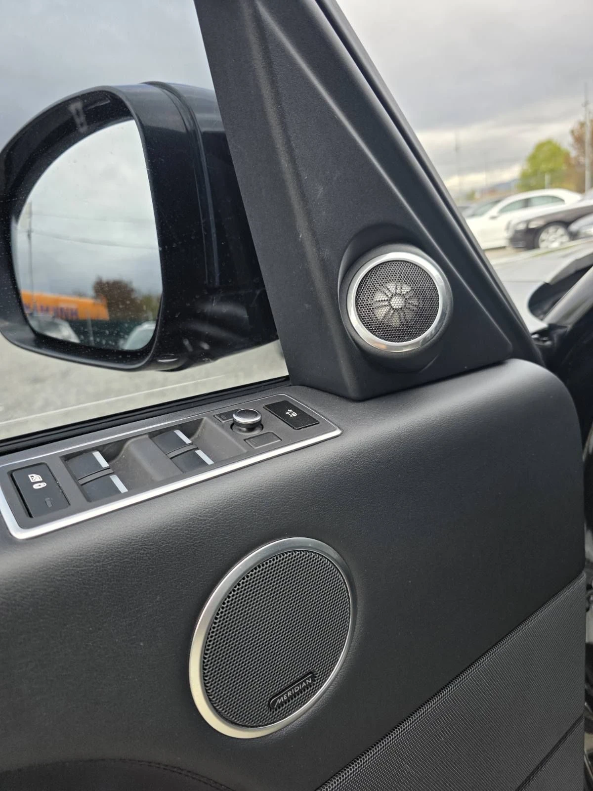 Land Rover Range rover 5.0 v8kompresor, снимка 10 - Автомобили и джипове - 56714058