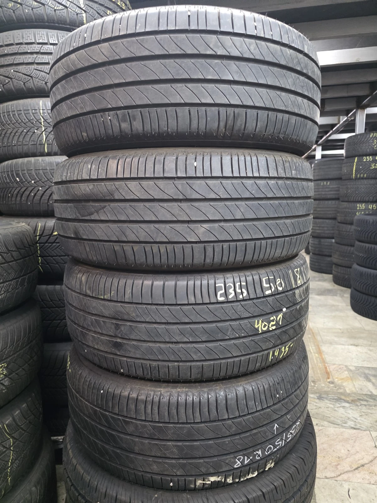 Гуми Летни 235/50R18, снимка 5 - Гуми и джанти - 56716354