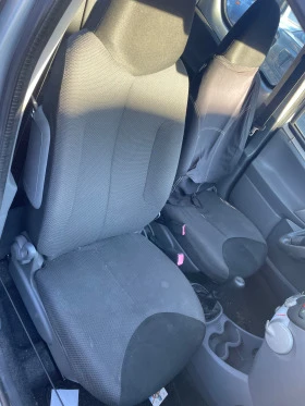 Toyota Aygo 1.0i, снимка 9
