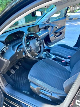 Peugeot 208 1.2 100hp, снимка 13