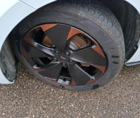 Cupra Born 62Kwh.150Kw.Kamera.Led.ACC.Navi - 21999 € / 43026.30 лв. - 83919932 7