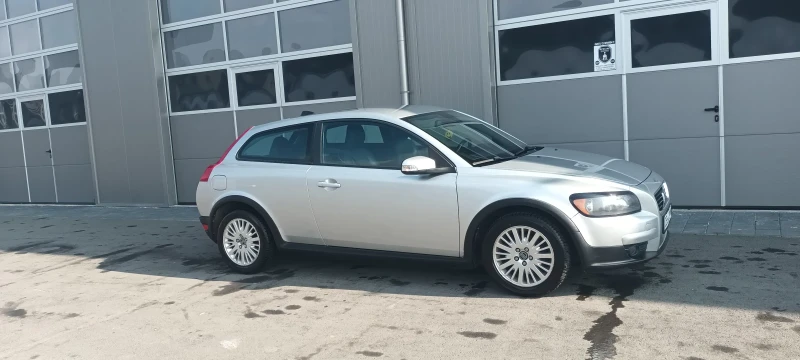 Volvo C30, снимка 2 - Автомобили и джипове - 48449853