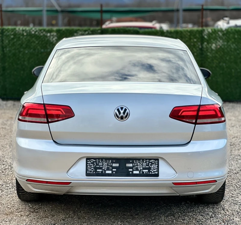 VW Passat 2.0TDi * DSG* NAVI* , снимка 6 - Автомобили и джипове - 49026684