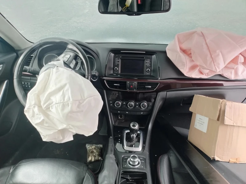 Mazda 6 2.2 Skyactiv FULL, снимка 4 - Автомобили и джипове - 49858467