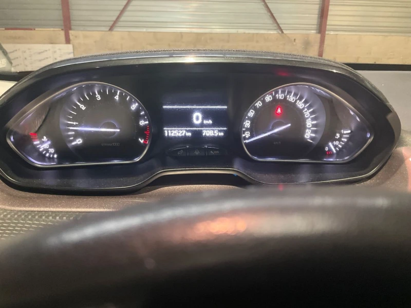 Peugeot 2008 1.2 VTi, 2015, 112000 км, снимка 7 - Автомобили и джипове - 52588294