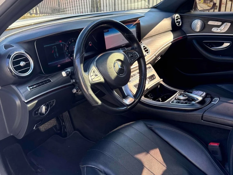 Mercedes-Benz E 300 4M* Camera* Burmester* Обдух* Пано* Подгрев, снимка 6 - Автомобили и джипове - 52320220