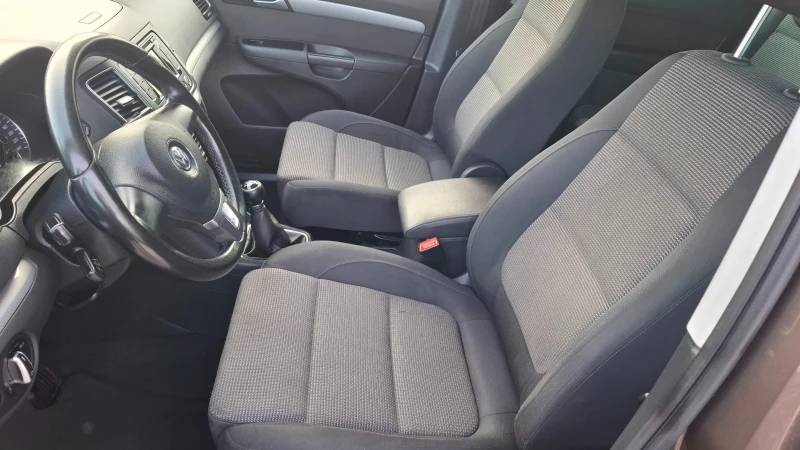VW Sharan 2.0 TDI 7места, снимка 10 - Автомобили и джипове - 52858678