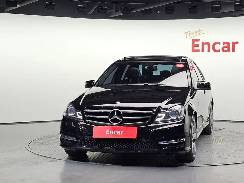 Mercedes-Benz C 220 2.2, снимка 3 - Автомобили и джипове - 54278149