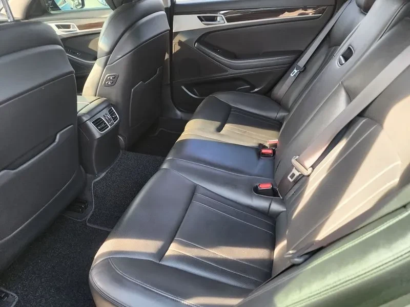Genesis G80 3.3, снимка 11 - Автомобили и джипове - 54423271