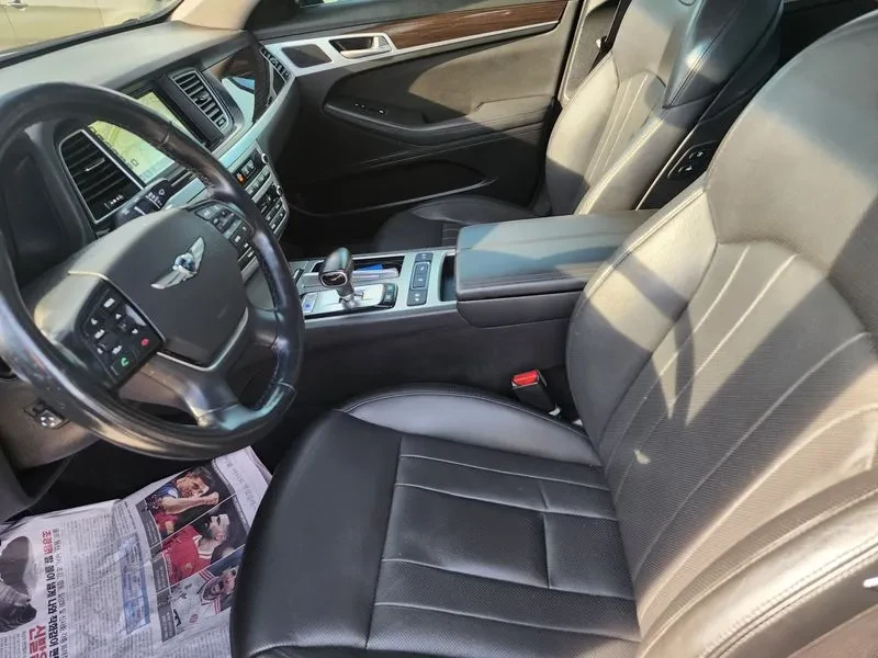 Genesis G80 3.3, снимка 10 - Автомобили и джипове - 54423271