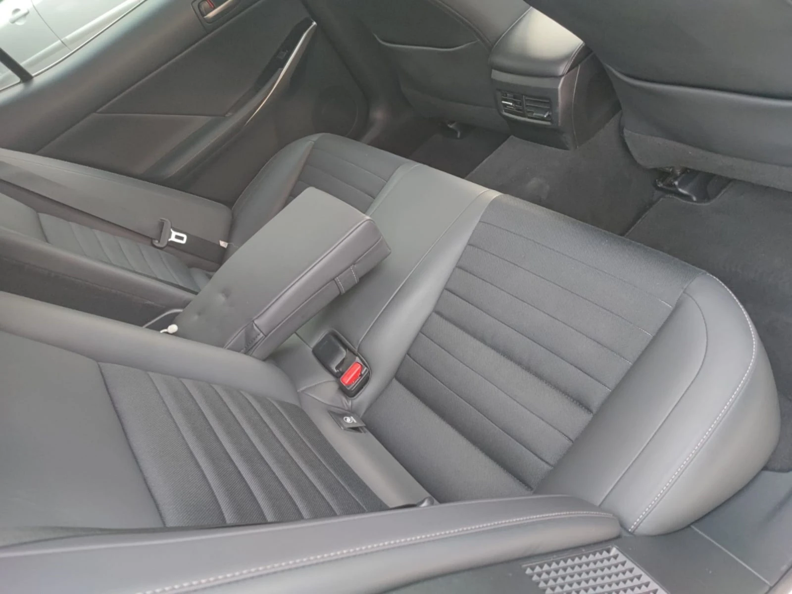 Lexus IS 300H FACELIFT* ГАРАНЦИЯ*  | Mobile.bg — изображение 11