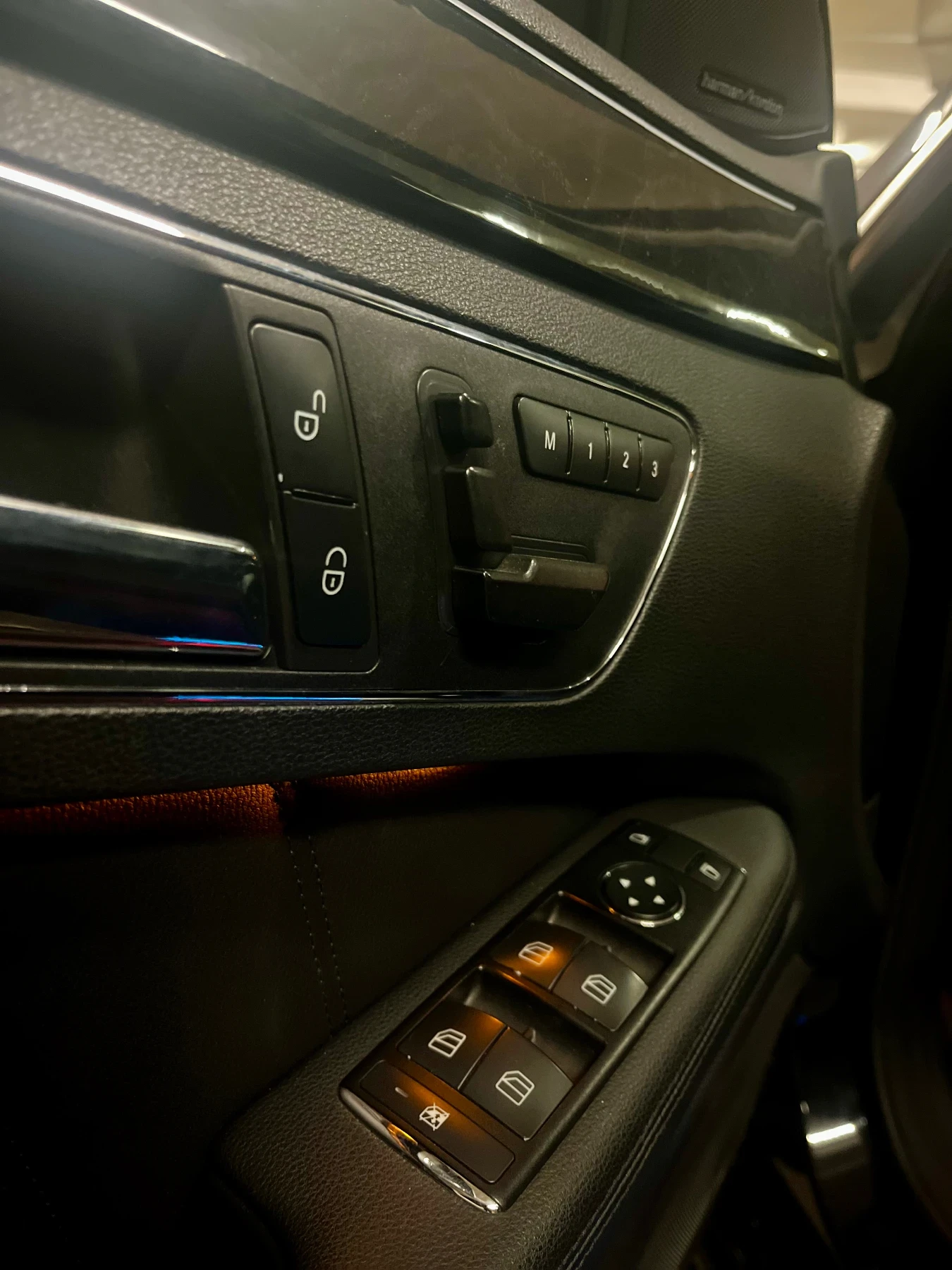 Mercedes-Benz E 500 388 к.с 4Matic - изображение 4