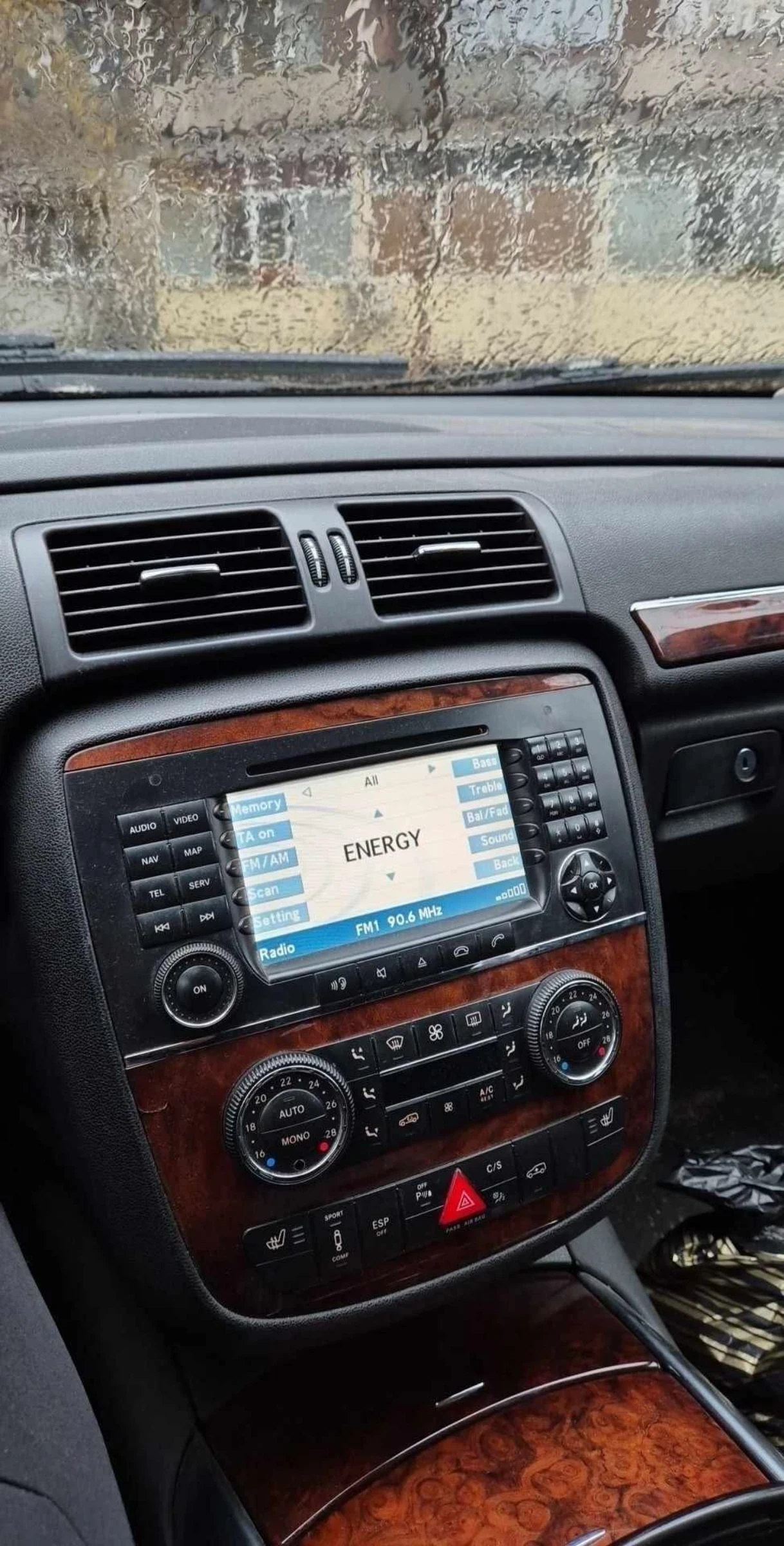 Mercedes-Benz R 500 4 Matic , Keyless, Harman Kardon, BRC - изображение 9