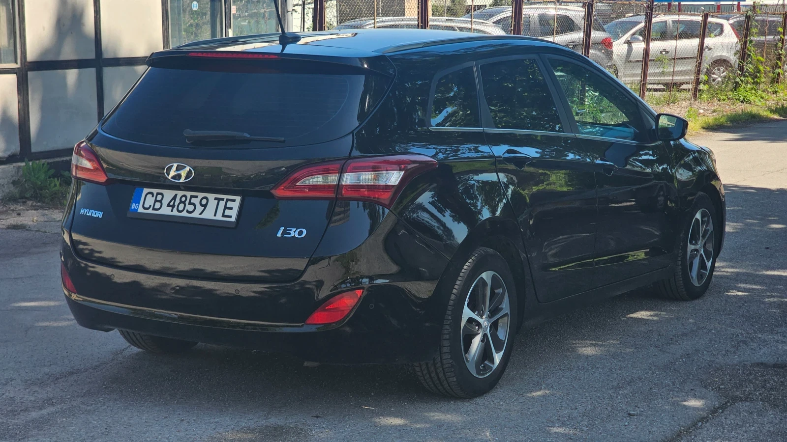 Hyundai I30 1.6 diesel Avtomatic - изображение 3