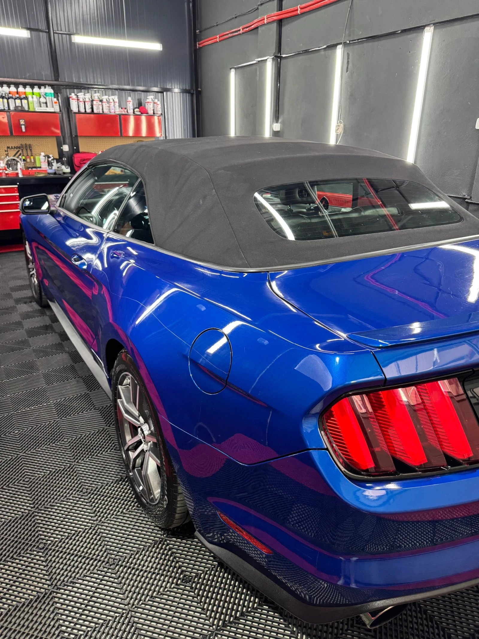 Ford Mustang 2.3 Ecoboost Premium - изображение 7