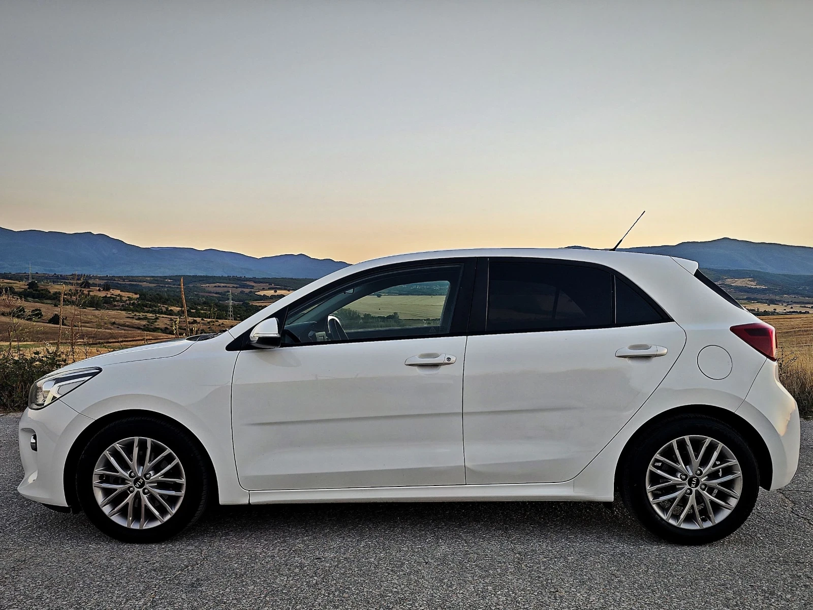 Kia Rio GT line* LED* Камера* FULL*  - изображение 6