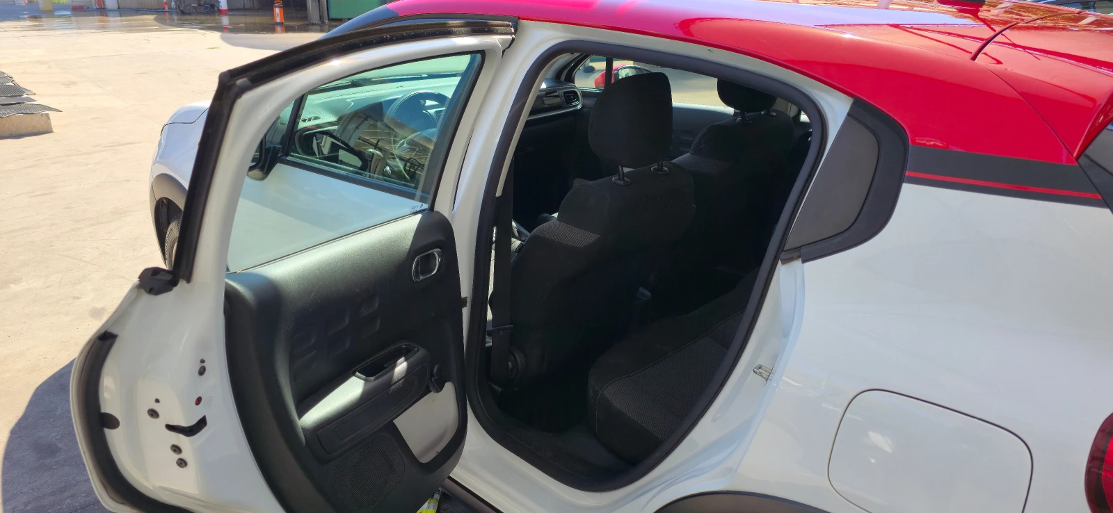 Citroen C3 1.2 AirBump NAVI - изображение 7