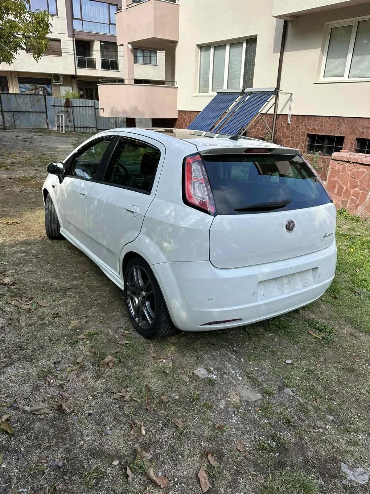 Fiat Punto 1.3multijet 5 врати панорама - изображение 5