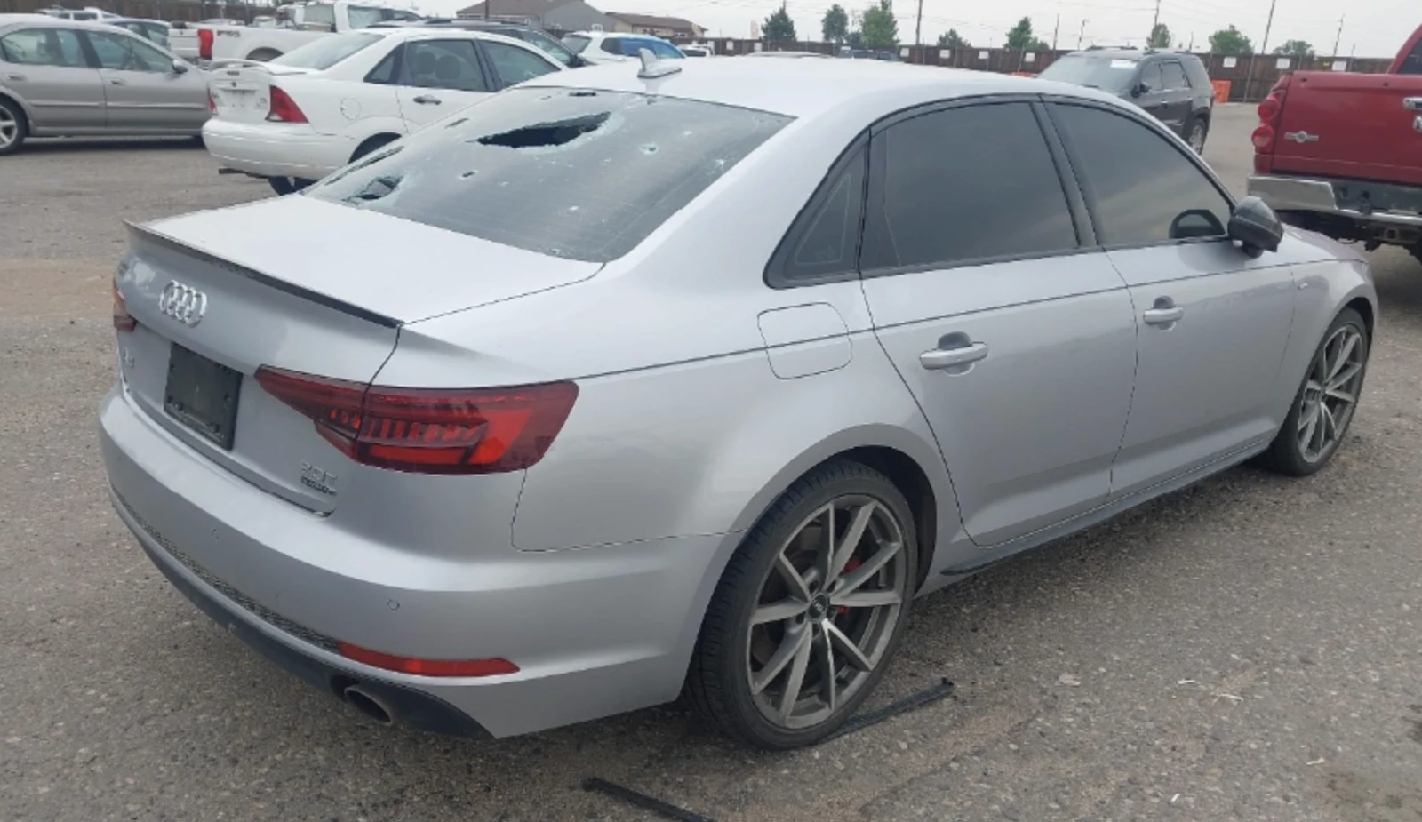 Audi A4 2.0T* PREMIUM* АВТОЛИЗИНГ - изображение 4
