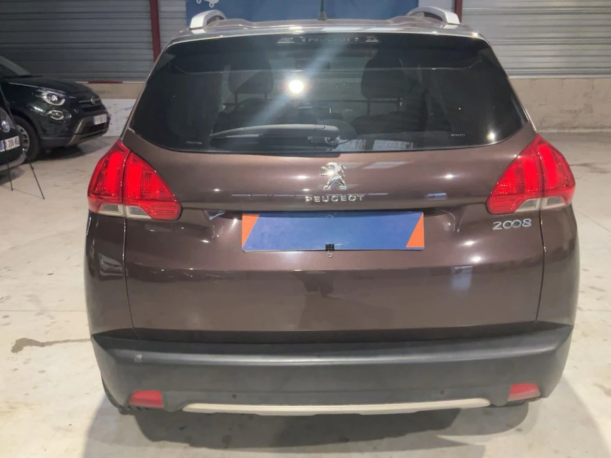 Peugeot 2008 1.2 VTi, 2015, 112000 км - изображение 2