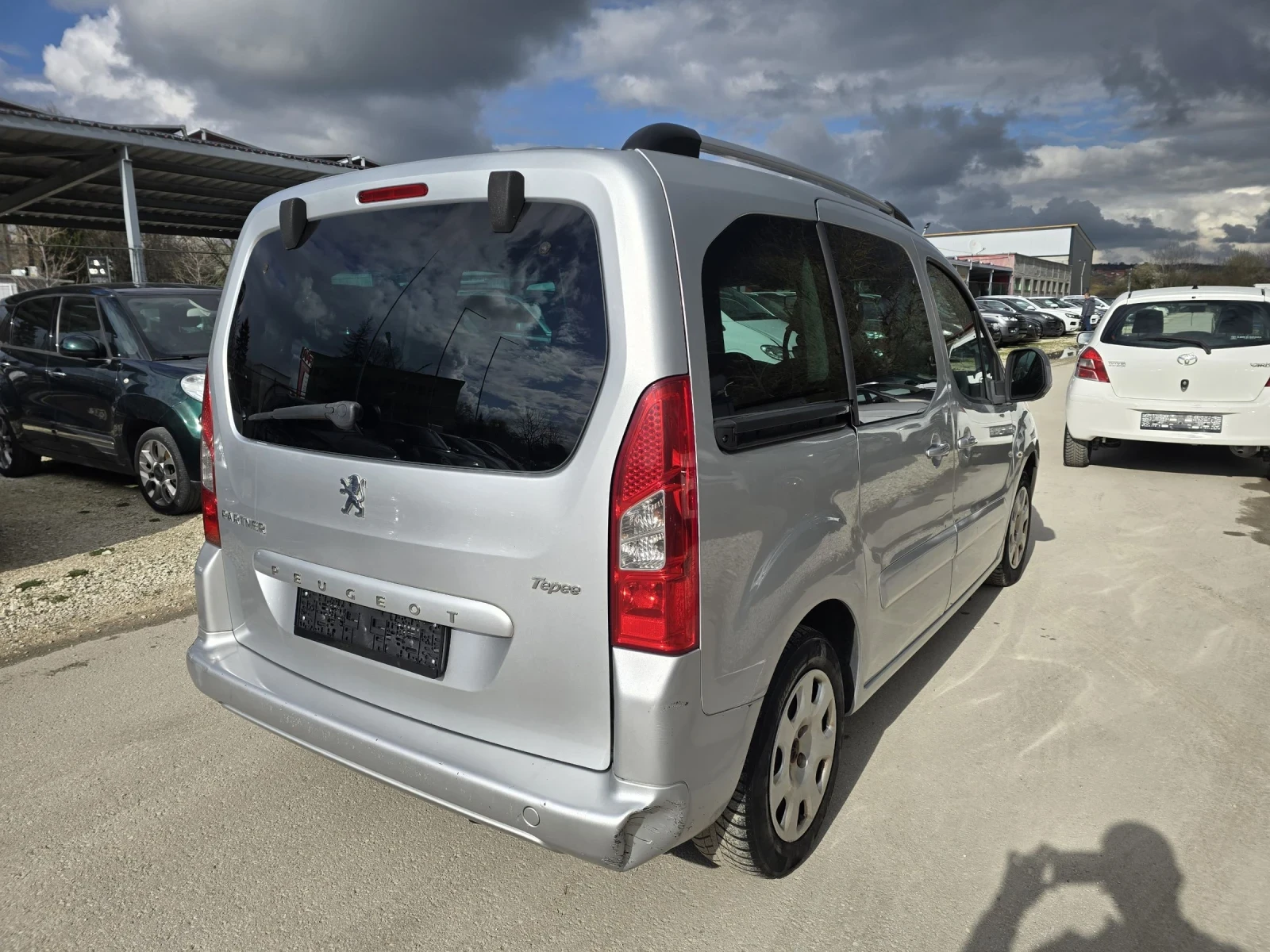 Peugeot Partner 1.6D 90к.с, снимка 4 - Автомобили и джипове - 54089235