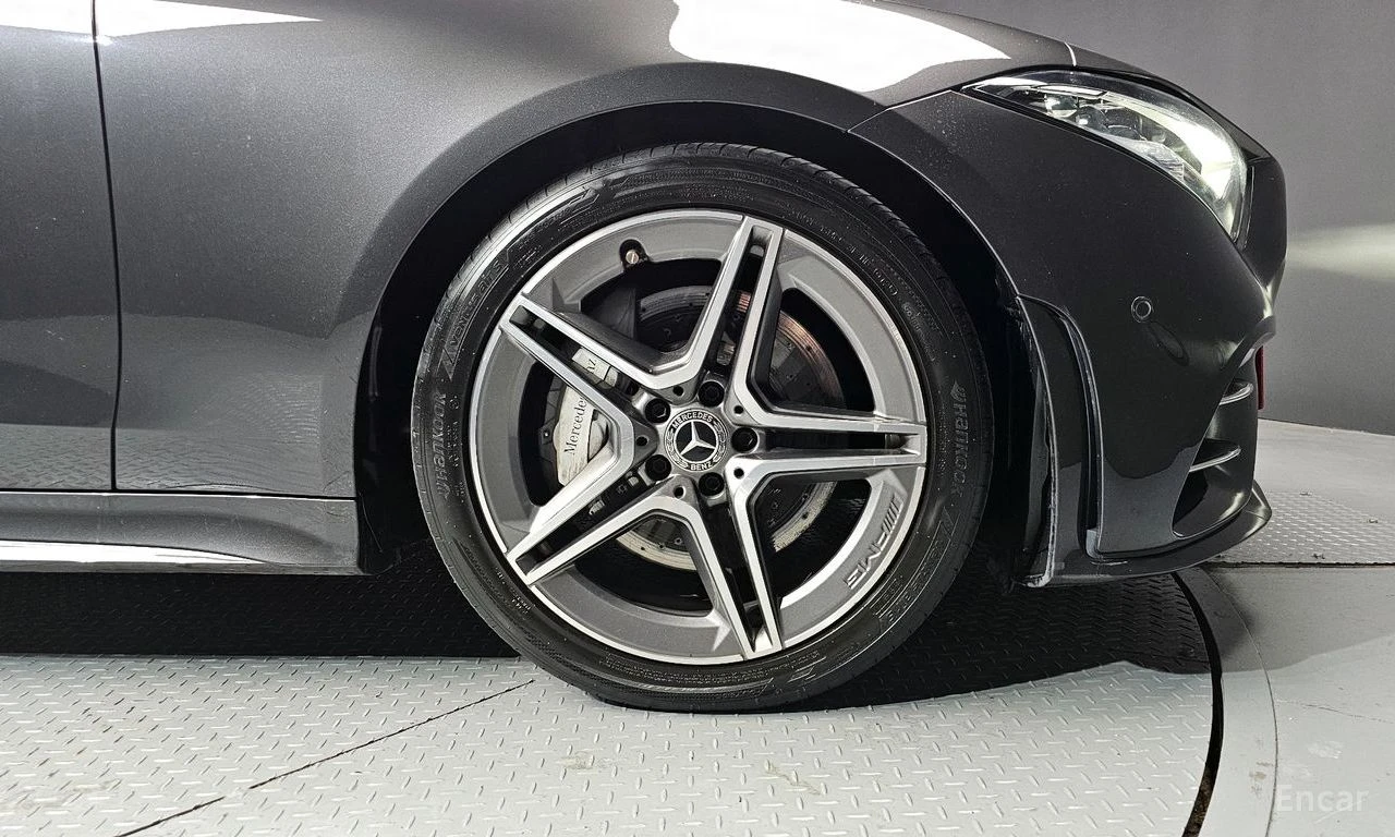 Mercedes-Benz CLS 300 AMG* BURMESTER* CARBON* HEAD-UP* �������* ������� | Mobile.bg � ����������� 4