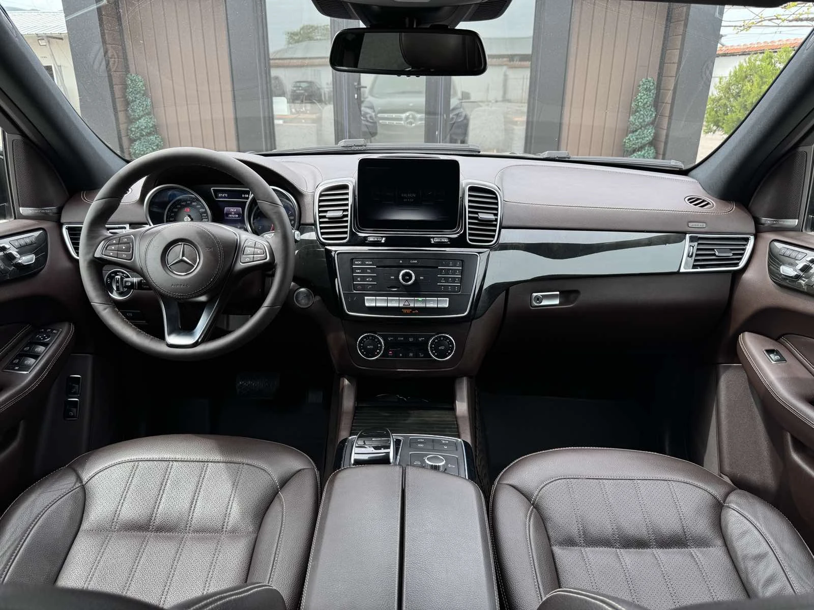 Mercedes-Benz GLS 450 AMG* 4-MATIC* MULTIBEAM, снимка 8 - Автомобили и джипове - 54475772