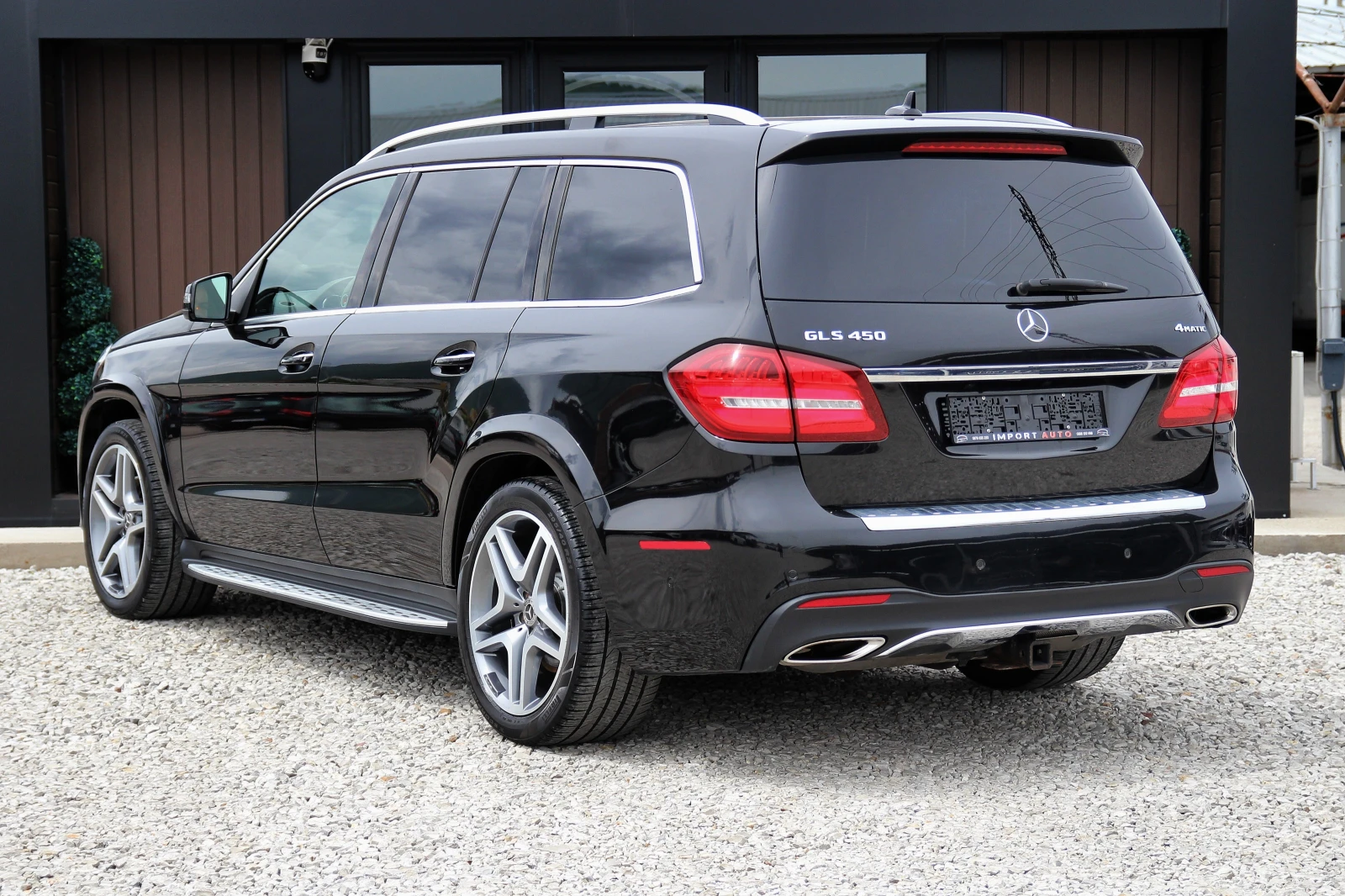 Mercedes-Benz GLS 450 AMG* 4-MATIC* MULTIBEAM, снимка 4 - Автомобили и джипове - 54475772