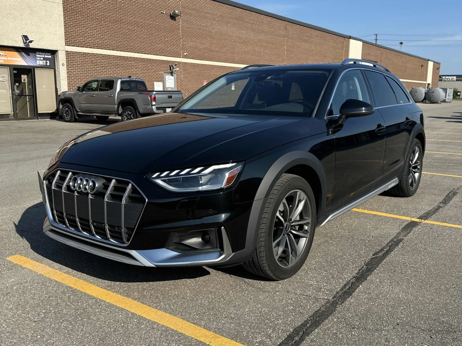 Audi A4 Allroad Progressiv * 2 КЛЮЧА * * CARFAX * АВТО КРЕДИТ * 
