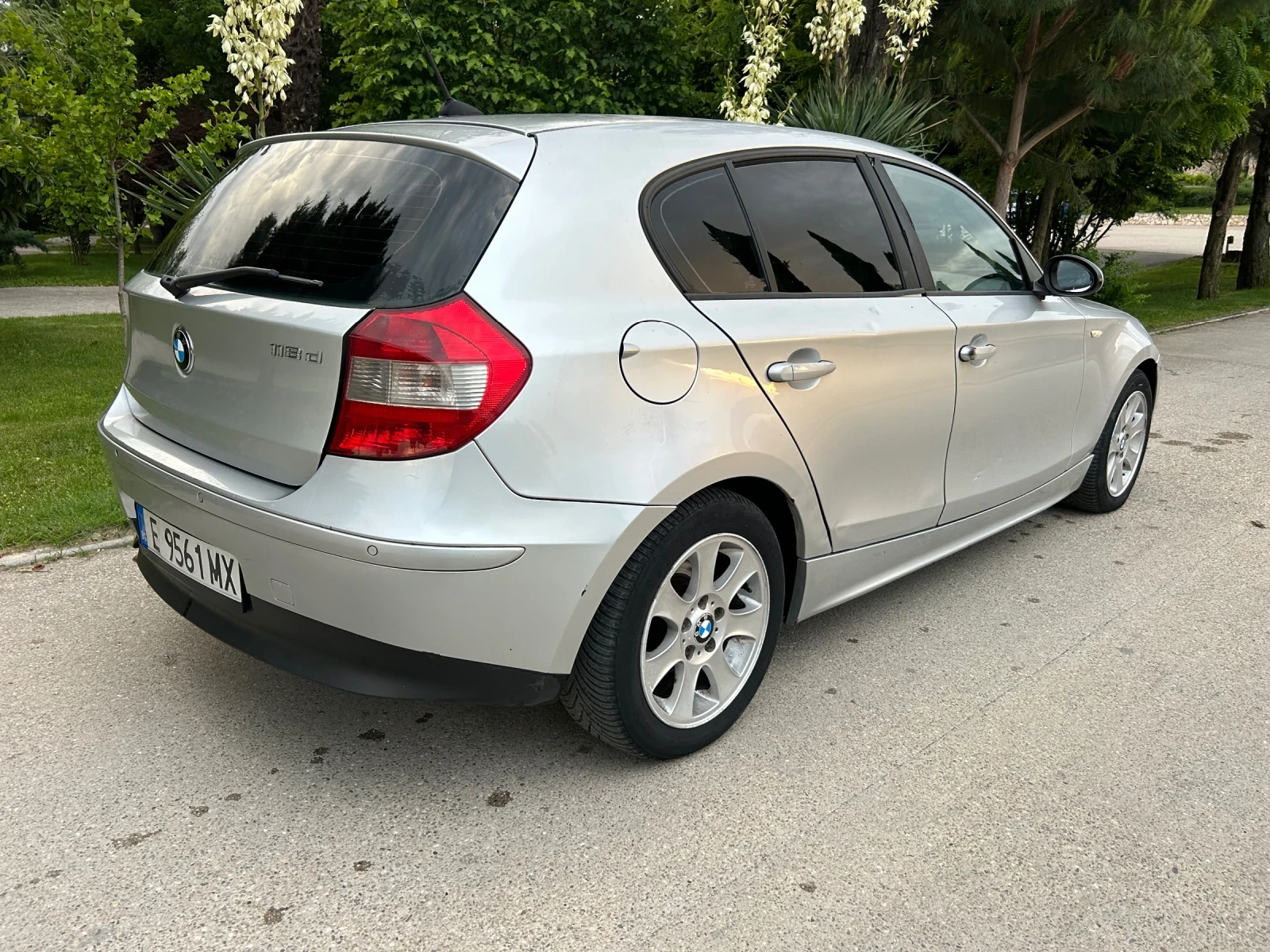 BMW 118 d АВТОМАТ, снимка 14 - Автомобили и джипове - 54743454