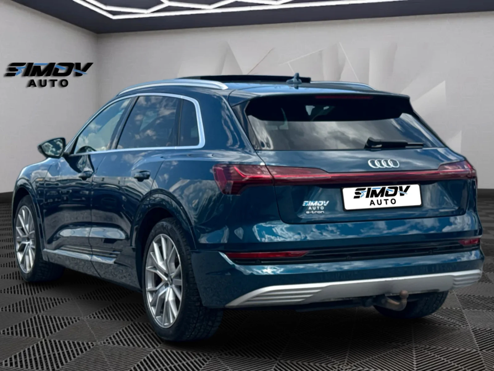 Audi E-Tron 55 S-LINE 95KWH 408КС. B&O ПАНОРАМА КОЖА ПОДГРЕВ, снимка 4 - Автомобили и джипове - 54915788