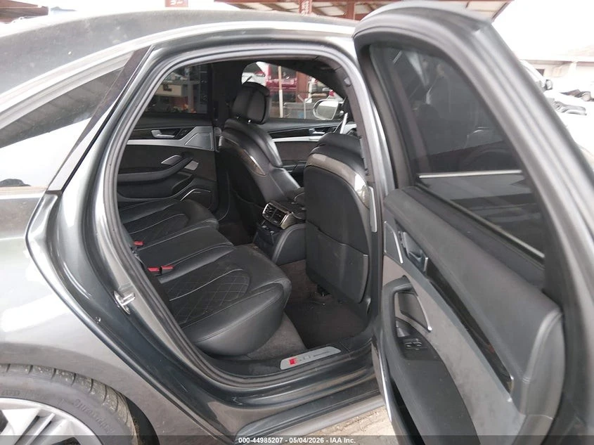 Audi S8 Автокредит Цена до България, снимка 13 - Автомобили и джипове - 55133894