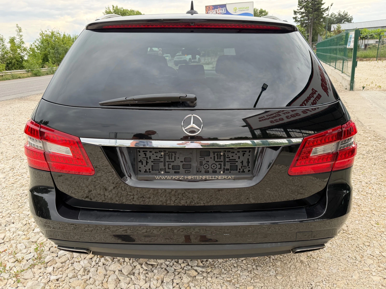 Mercedes-Benz E 350 AMG-232p.s-4Matic, снимка 6 - Автомобили и джипове - 55253811