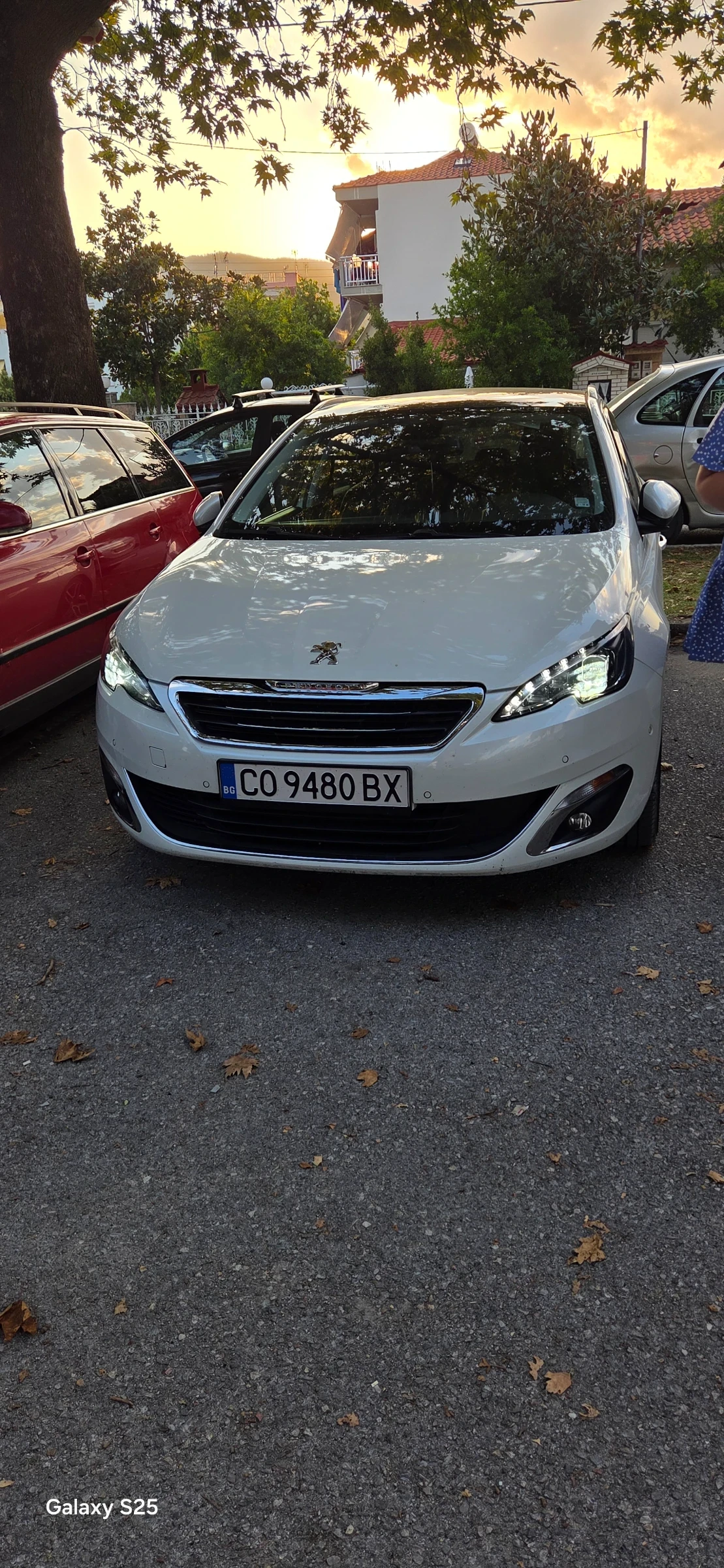 Peugeot 308 2000 HDI ALLURE ПЕРЛА, снимка 10 - Автомобили и джипове - 55941317