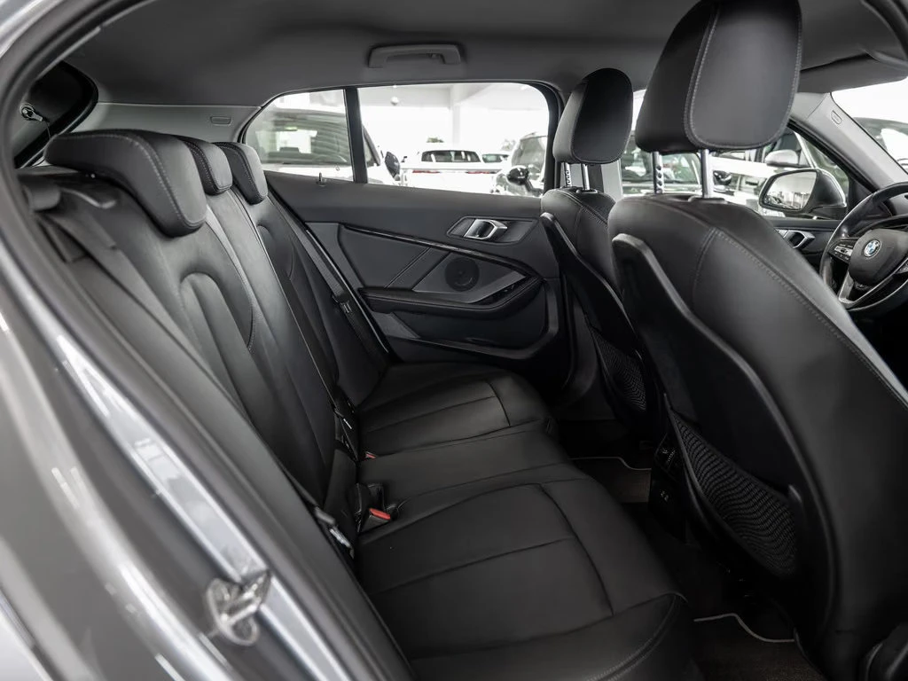 BMW 120 i/178HP/LUXURY/LED/CAM/NACI/LINEASSIST/891z, снимка 11 - Автомобили и джипове - 56115272