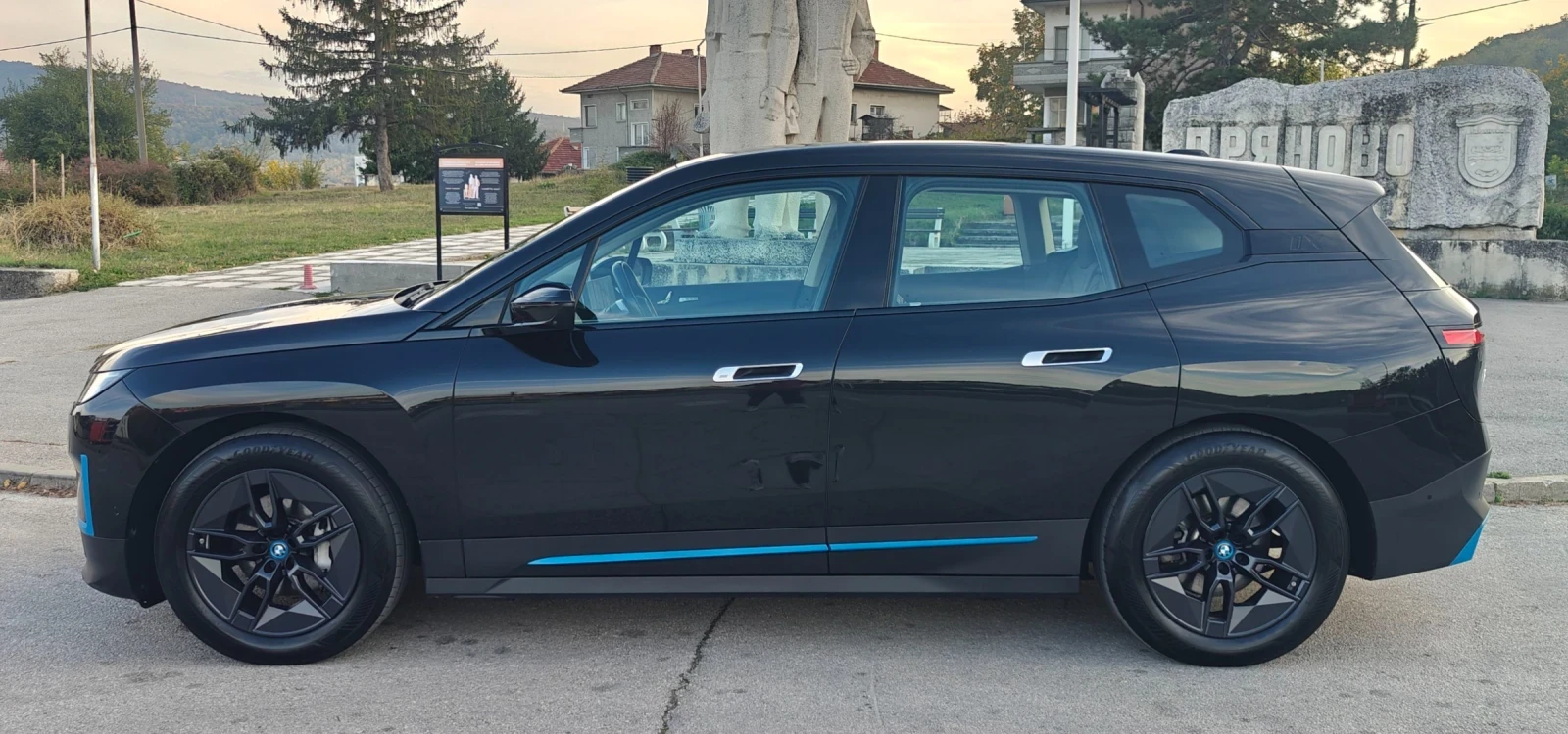 BMW iX xDrive40/AWD/�����/HUD/������/SOH96, 6% | Mobile.bg � ����������� 8