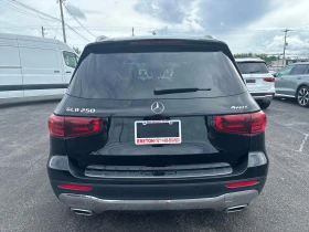 Mercedes-Benz GLB 250   2.0 4Matic / CARFAX / DISTRONIC / MEMORY, снимка 4