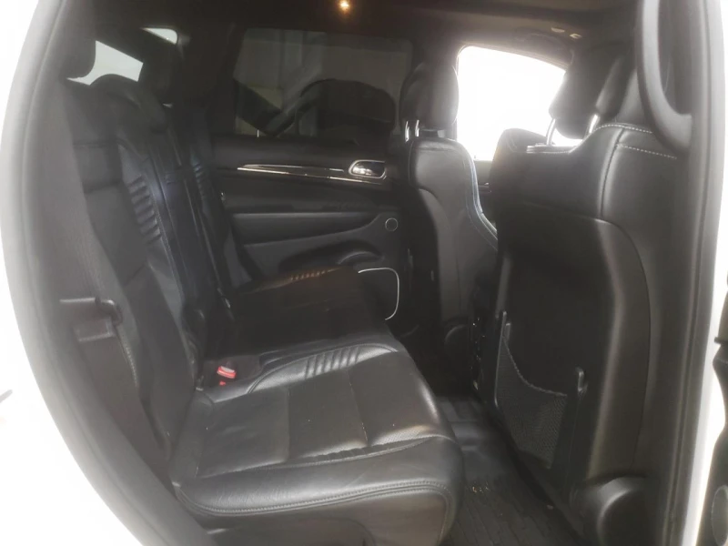 Jeep Grand cherokee TRACKHAWK| 6.2L V8 707HP, снимка 11 - Автомобили и джипове - 53109664